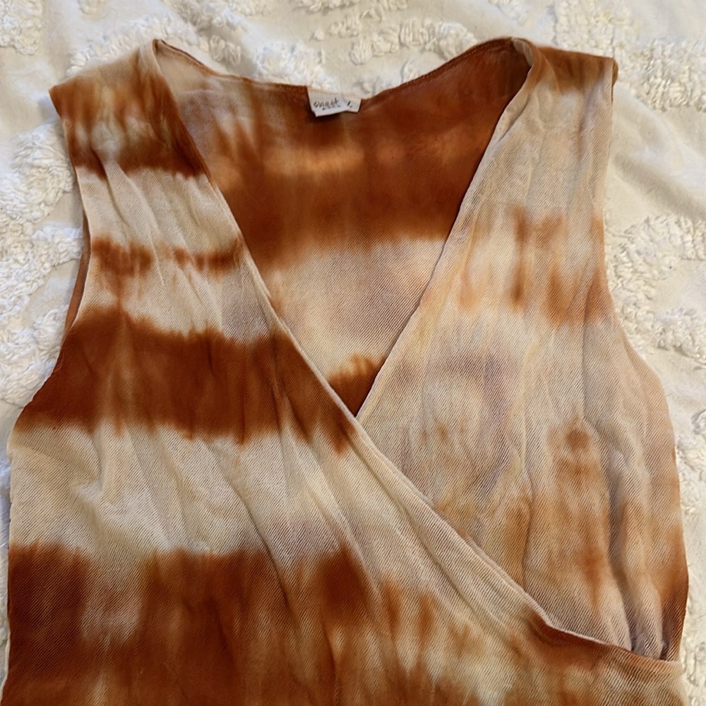 Sweet Pea Wrap Style Tank Top - Picture 2 of 4